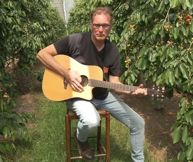 Boer Zoekt Vrouw-Rob komt met eigen muziek: ‘Wendy heeft me geïnspireerd’