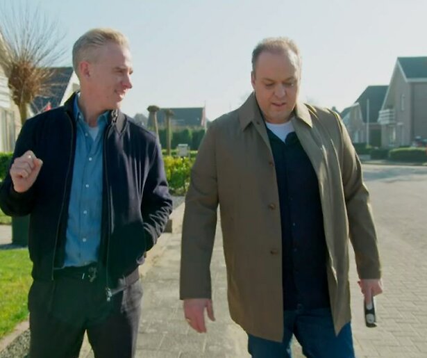 Art Rooijakers gaat langs bij de Bauers in Rooijakkers over de Vloer