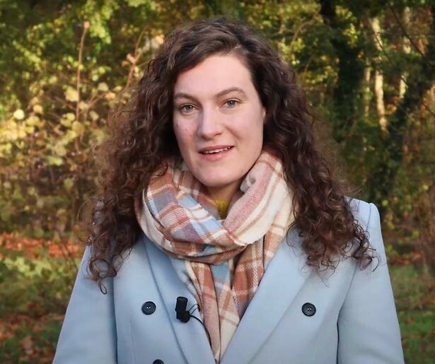 Roosmarijn Knol (25) volgt Gerrit Hiemstra op bij NOS Weer