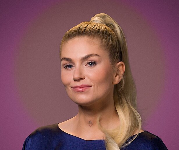 Roxeanne Hazes sloeg rol in The Passion meermaals af: 'Vond mezelf te jong'