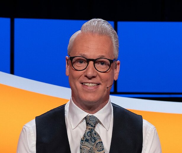 Rudolph van Veen test zijn kennis in het nieuwe seizoen van De Slimste Mens