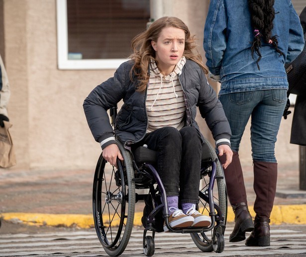 Choe vlucht voor haar wel heel erg dominante moeder