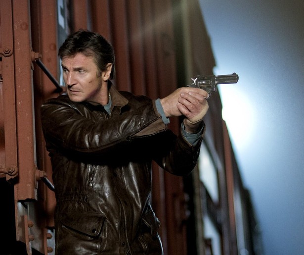 Liam Neeson en Joel Kinnaman staan lijnrecht tegenover elkaar in Run All Night