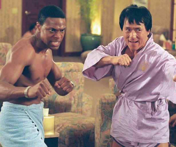 Jackie Chan en Chris Tucker zetten de achtervolging voort in Rush Hour 2