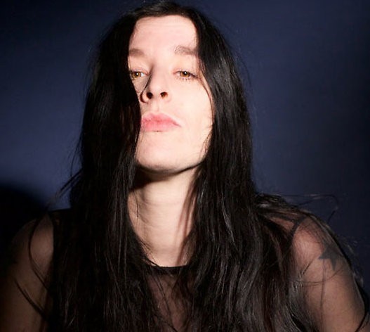 Ryanne van Dorst op zoek naar Nederlandse identiteit