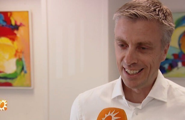 De nieuwe notaris van Kopen Zonder Kijken stelt zich voor