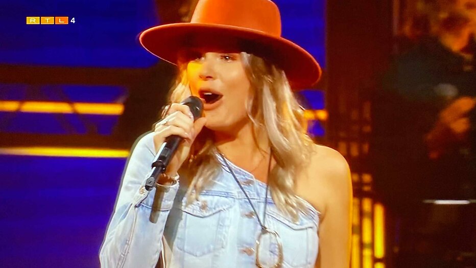 Jorieke in The Headliner