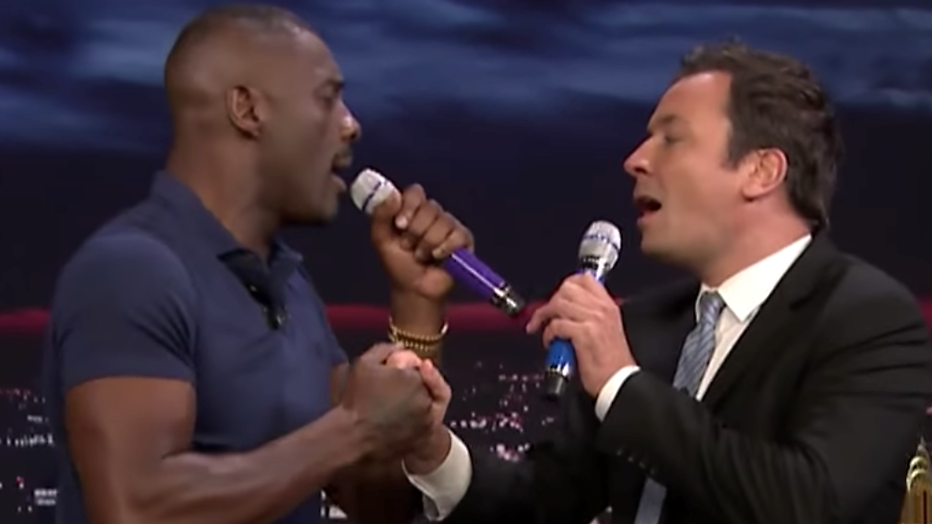 Videosnack: Zingen met Idris Elba en Jimmy Fallon Videosnack: Zingen met Idris Elba en Jimmy Fallon