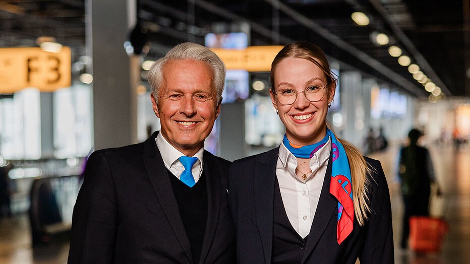 Ronald & Isabel (Schiphol Airport)