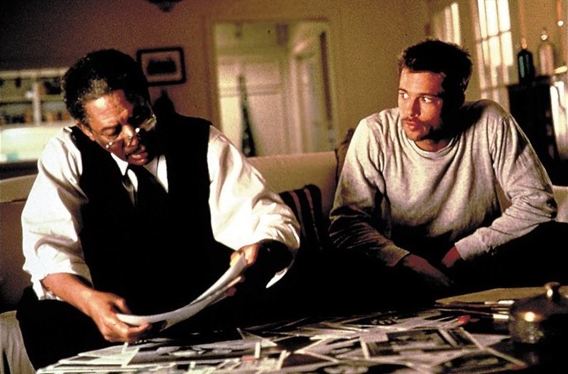Morgan Freeman en Brad Pitt lossen moorden op Morgan Freeman en Brad Pitt lossen moorden op