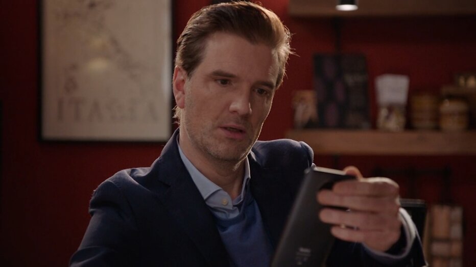 Bas Muijs kijkt terug op een roerig soapjaar Bas Muijs kijkt terug op een roerig soapjaar