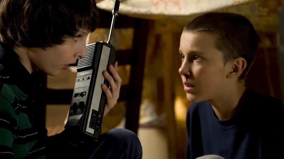 Cast Stranger Things krijgt flinke salarisverhoging Cast Stranger Things krijgt flinke salarisverhoging