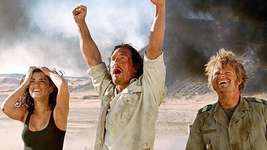 Penélope Cruz, Matthew McConaughey en Steve Zahn in Sahara Penélope Cruz, Matthew McConaughey en Steve Zahn in Sahara