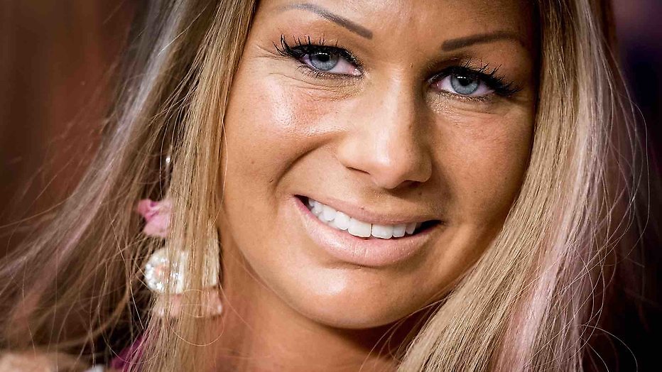 Polsoperatie voor Samantha de Jong Polsoperatie voor Samantha de Jong