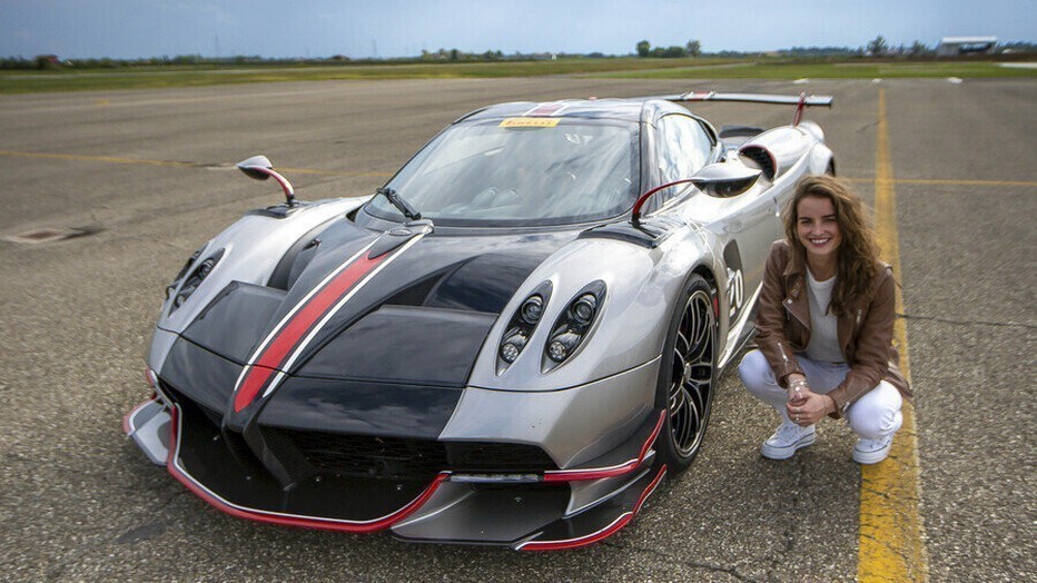 Secrets of the supercars Secrets of the supercars