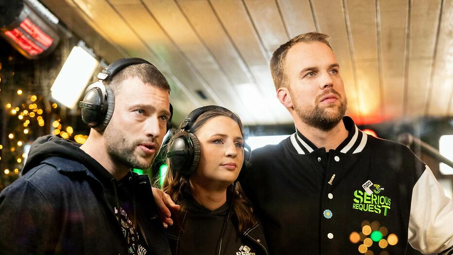 Barend van Deelen, Sophie Hijlkema en Wijnand Speelman voor 3FM Serious Request Barend van Deelen, Sophie Hijlkema en Wijnand Speelman voor 3FM Serious Request
