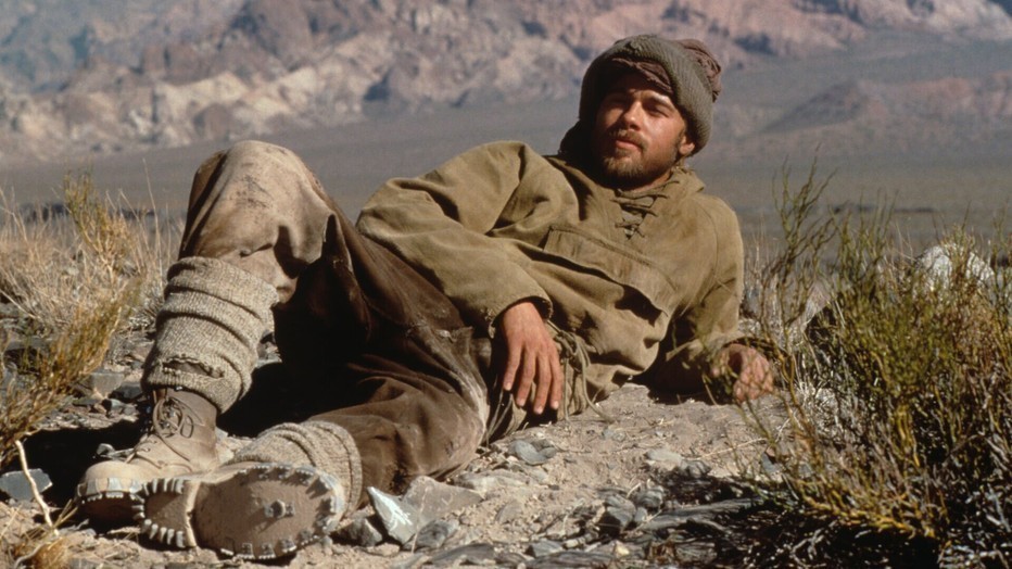Brad Pitt krijgt een band met de daila lama in Seven Years in Tibet