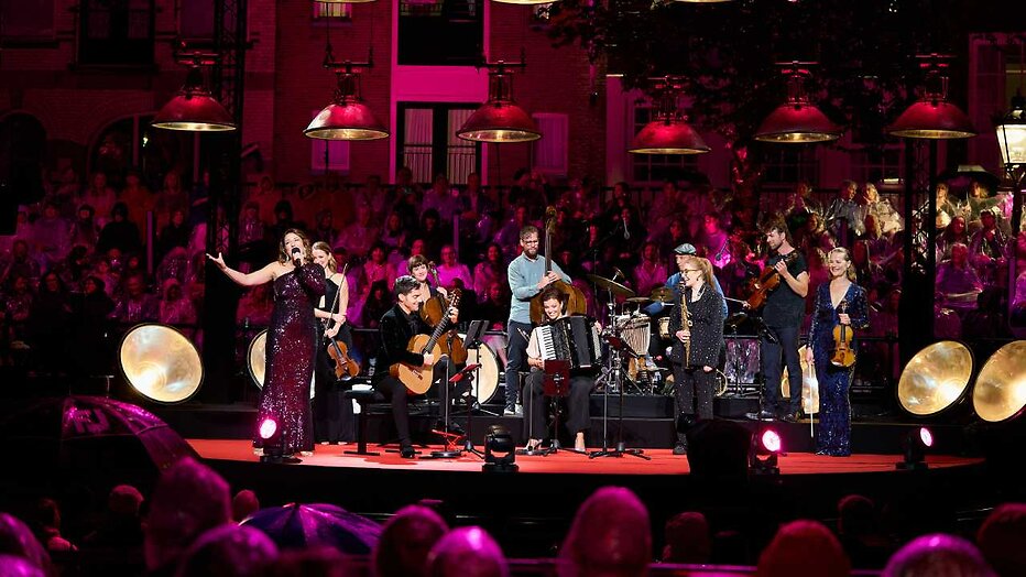 Maria Fiselier tijdens Prinsengrachtconcert