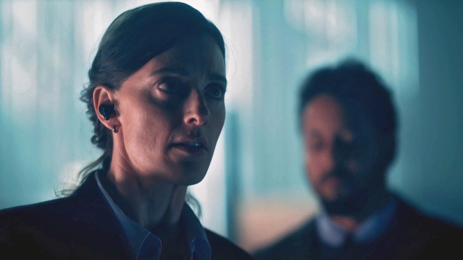 Dolly Lewis als Tess Avery in Sight Unseen