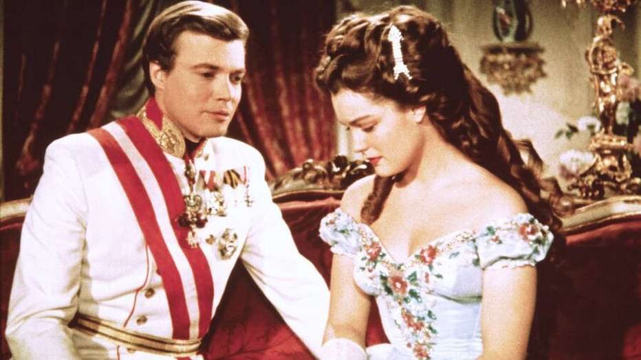 Karlheinz Böhm en Romy Schneider in Sissi, De Jonge Keizerin