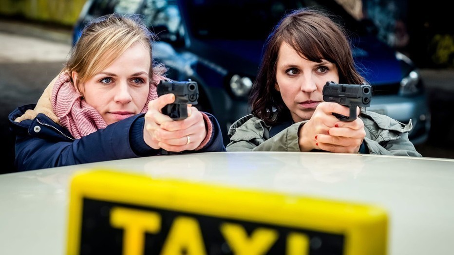 Caroline Erikson en Katrin Jaehne in Soko Potsdam