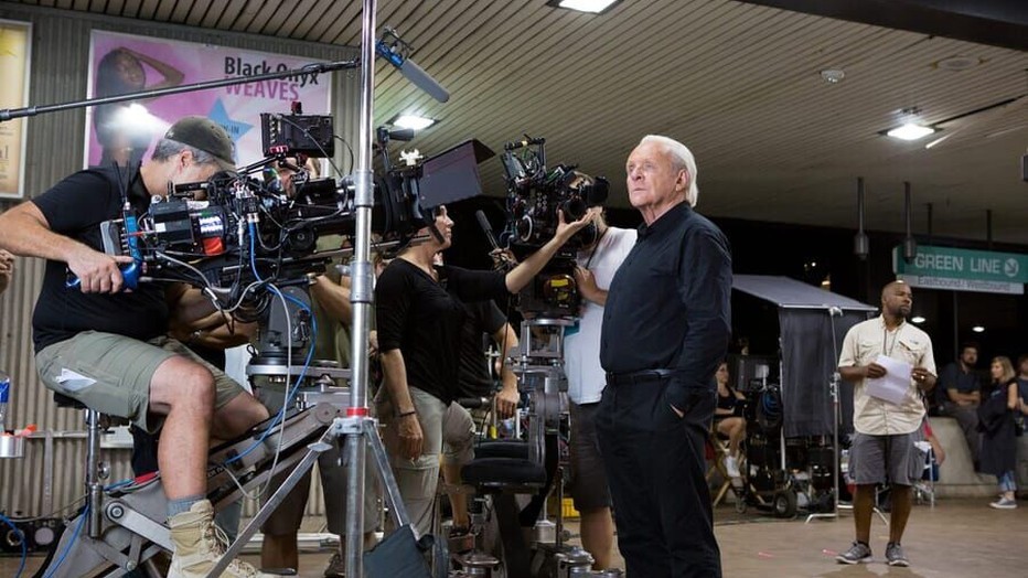 Anthony Hopkins als John Clancy in Solace Anthony Hopkins als John Clancy in Solace