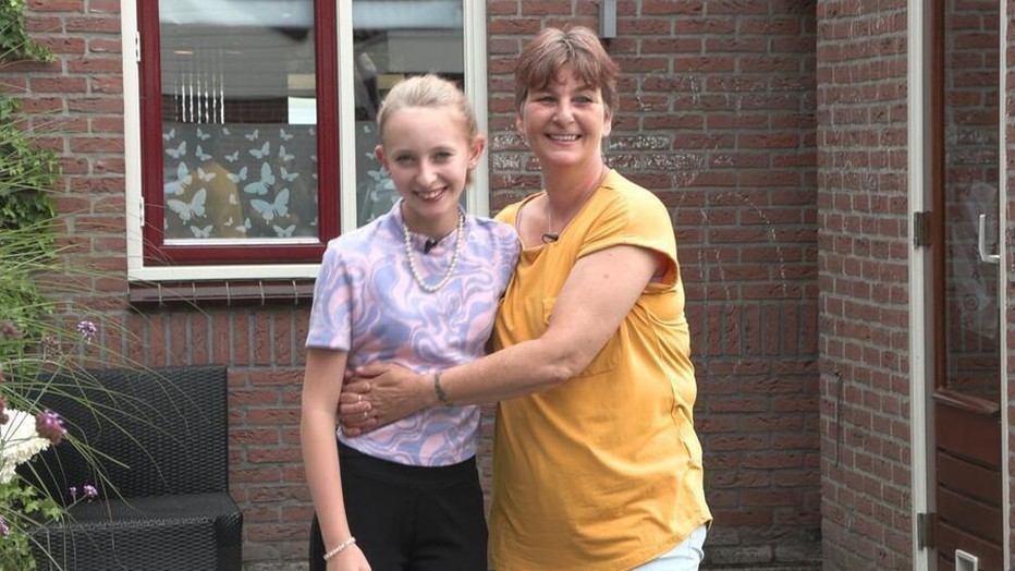 Moeder Jolanda en dochter Kyana Moeder Jolanda en dochter Kyana