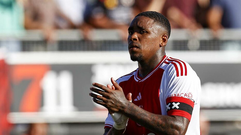 Steven Bergwijn voor Ajax Steven Bergwijn voor Ajax