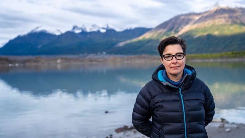 Sue Perkins ontdekt Alaska Sue Perkins ontdekt Alaska