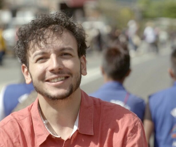 Sahil bezoekt het jongste land van Europa in 3 op Reis