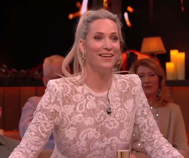 De TV van gisteren: Kijkers enthousiast over talkshow De Oranjewinter