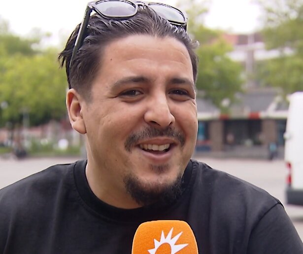 Mocro Maffia-acteur Khalid Alterch blikt vooruit op zijn deelname aan De Slimste Mens: 'Ik vind het heel spannend'