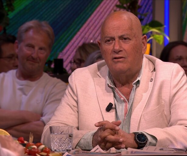 Jack van Gelder keert terug als tafelgast bij De Oranjezomer