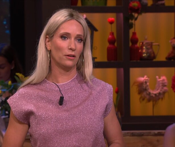 De TV van gisteren: Kijkers vinden dat De Oranjezomer te veel over voetbal gaat