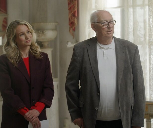 De TV van gisteren: Mooie start voor nieuw seizoen Van Onschatbare Waarde