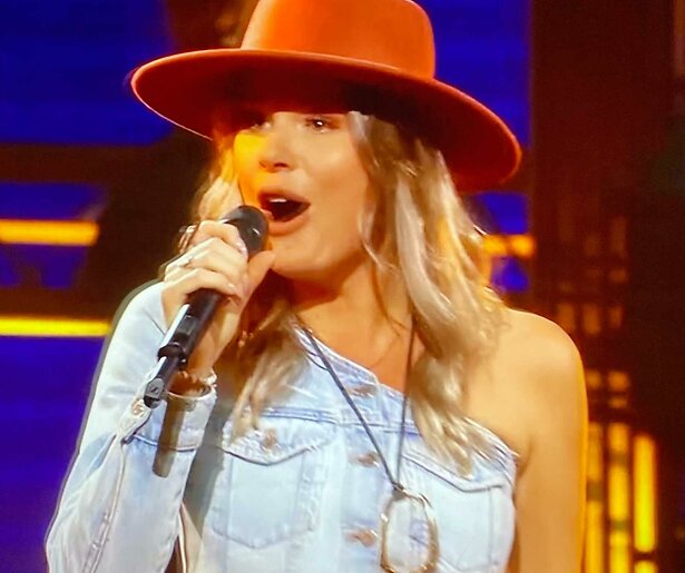 Kijkers genieten van boeren-rockster Jorieke in The Headliner: 'Uniek!'