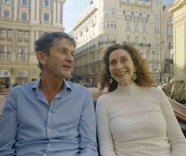 Pia Douwes en Sara Kroos in nieuwe reeks Volle Zalen met Cornald Maas