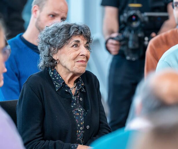 Op deze dag is Een Buitengewoon Gesprek met Hanneke Groenteman te zien