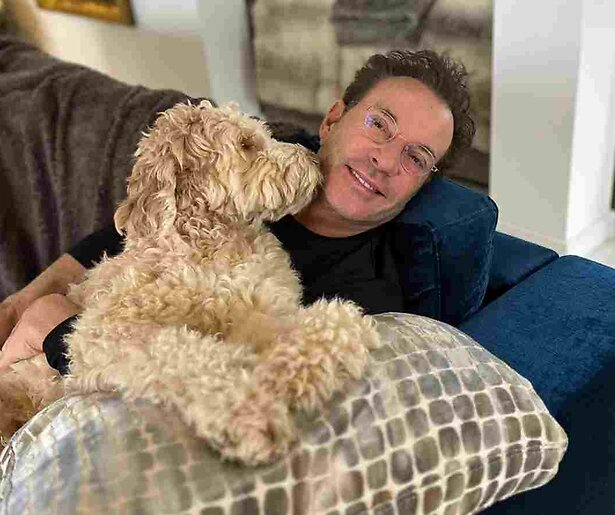 'Grote afwezige' Buddy vanavond te zien in reallifesoap Gerard Joling