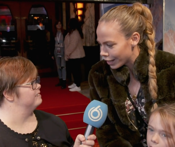 Kijk terug: Johnny de Mol laat droom Loes uitkomen op BN'er-premiere