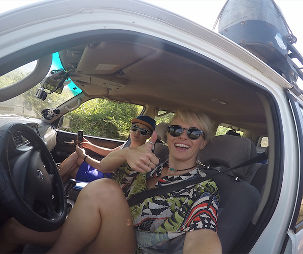 De Gevaarlijkste Wegen Van de Wereld: steile kliffen en goede gesprekken