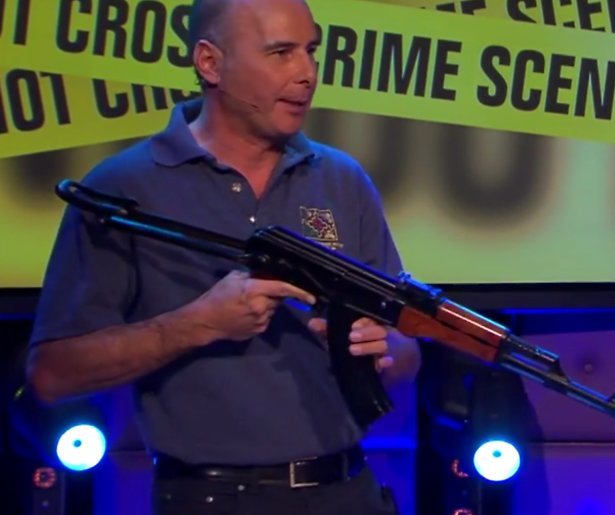 Kijkers verbazen zich over anti-terrorisme tips in RTL Late Night