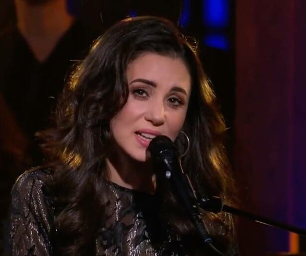 Karsu zingt Sorry van André Hazes