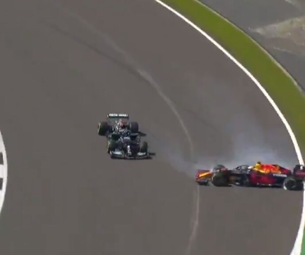 De TV van gisteren: Crash van Max Verstappen op Silverstone 