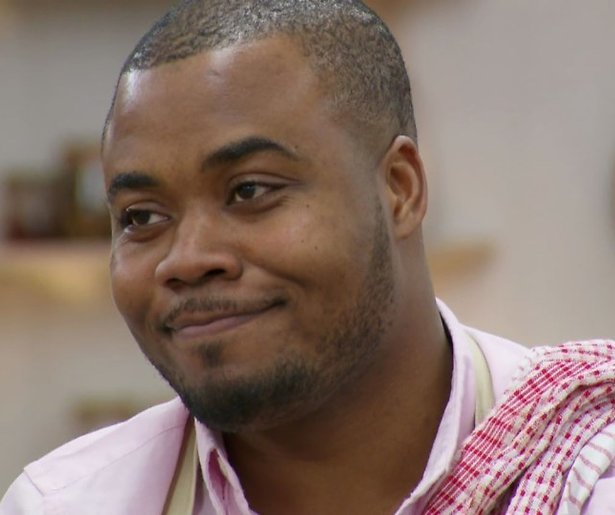 Publiekslieveling Selasi uitgeschakeld in Great British bake off