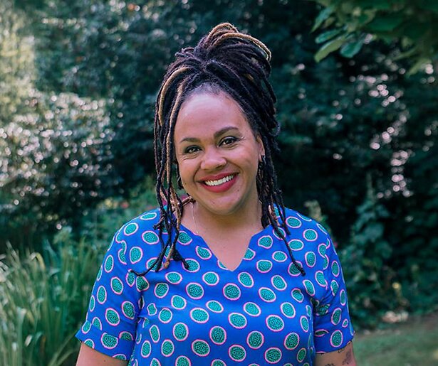 Sharon de Miranda kookt voor de broeders in slotaflevering Kloostergasten