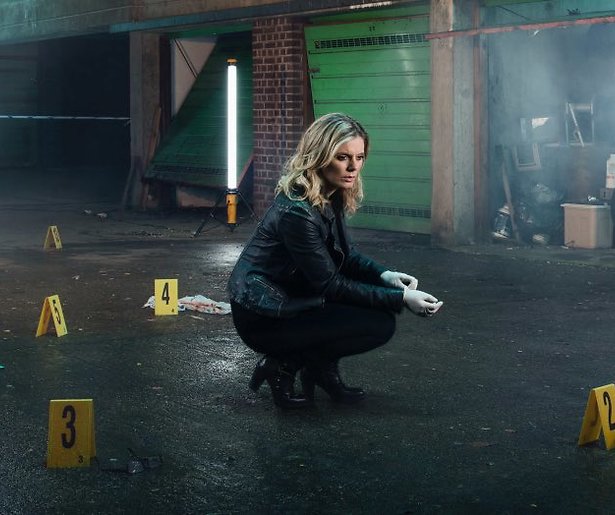 Twijfels over een dodelijke sprong in Silent witness