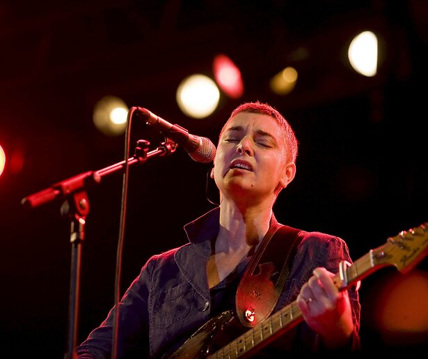 NTR zendt donderdagavond documentaire over overleden Sinéad O'Connor uit