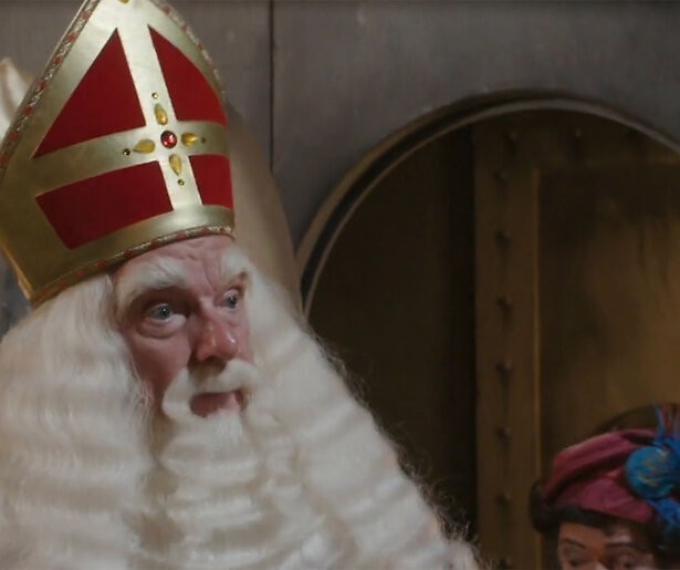 Gisteren in Het Sinterklaasjournaal: Sinterklaas gooit roet in het eten