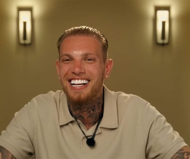 Sjorleone geniet van bekendheid door Paradise Hotel: 'Mensen schreeuwen m'n naam'